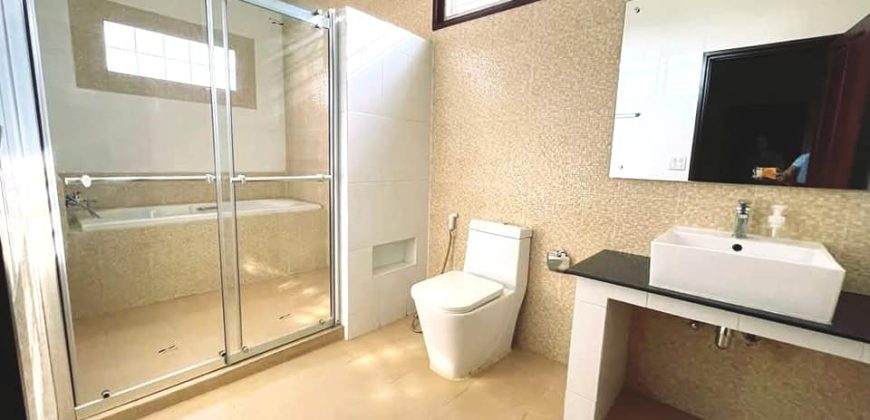 SR207 House for​ rent