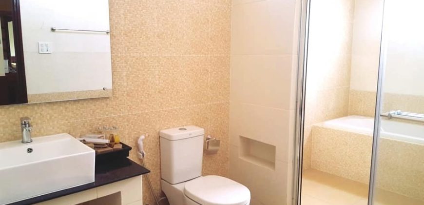 SR207 House for​ rent