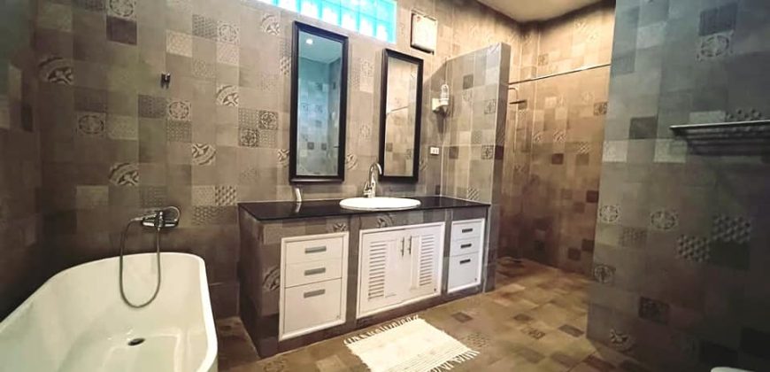 SR:471 House for​ rent
