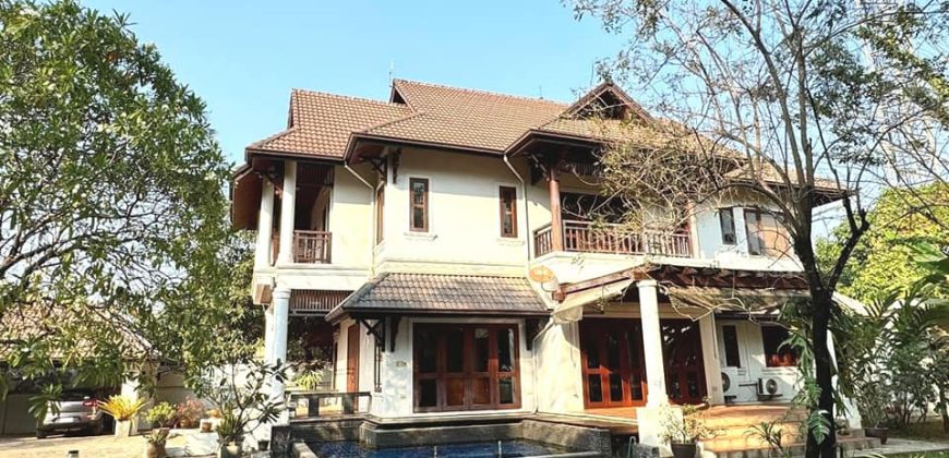 SR472 House for​ rent