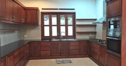 SR472 House for​ rent