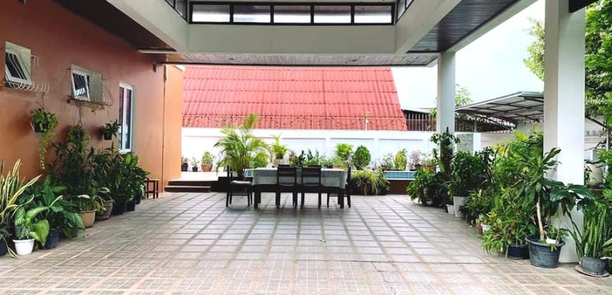 R:458  House for​ rent: 3 Bedrooms with en-suite bathroom