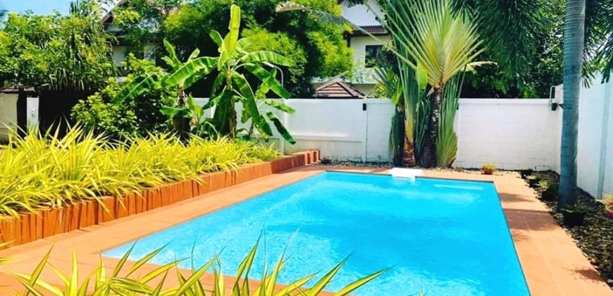 SR:453 House for​ rent: 4 Bedrooms with en-suite bathroom