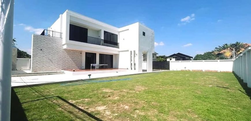 R:460  House for​ rent: 4 Bedrooms with en-suite bathroom