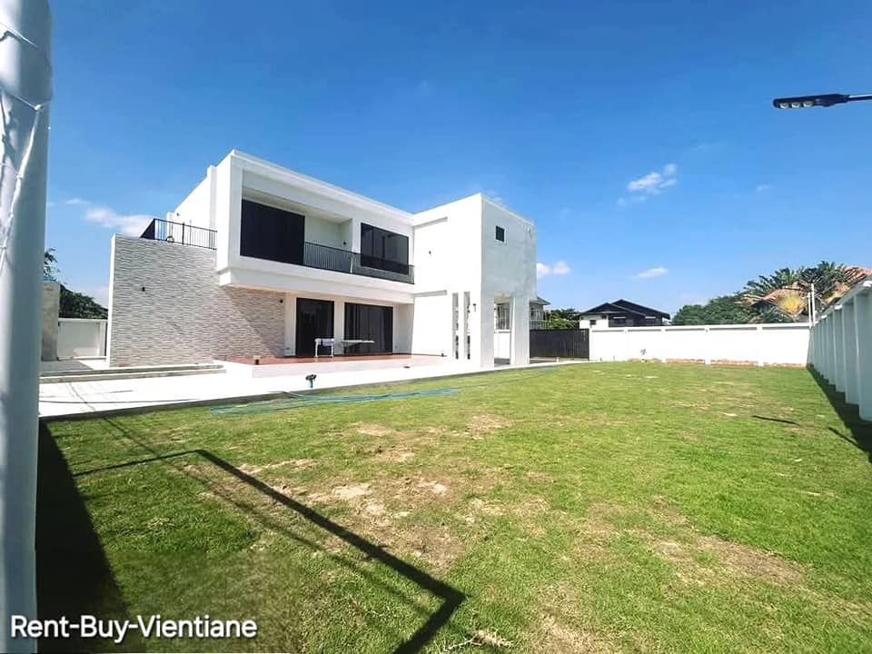 R:460  House for​ rent: 4 Bedrooms with en-suite bathroom