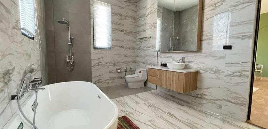 R:460  House for​ rent: 4 Bedrooms with en-suite bathroom