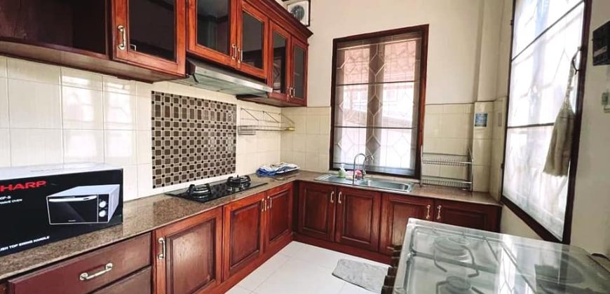 SR:318  House for​ rent: 3 Bedrooms with en-suite bathroom