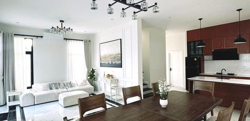 SR:349  House for​ rent: 3 Bedrooms with en-suite bathroom