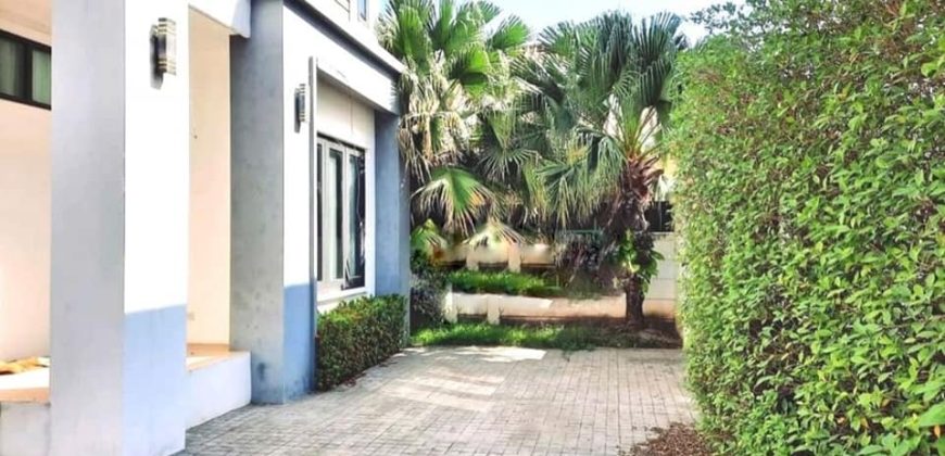 SR:435  House for​ rent: 4 Bedrooms with en-suite bathroom, dining &​ kitchen room