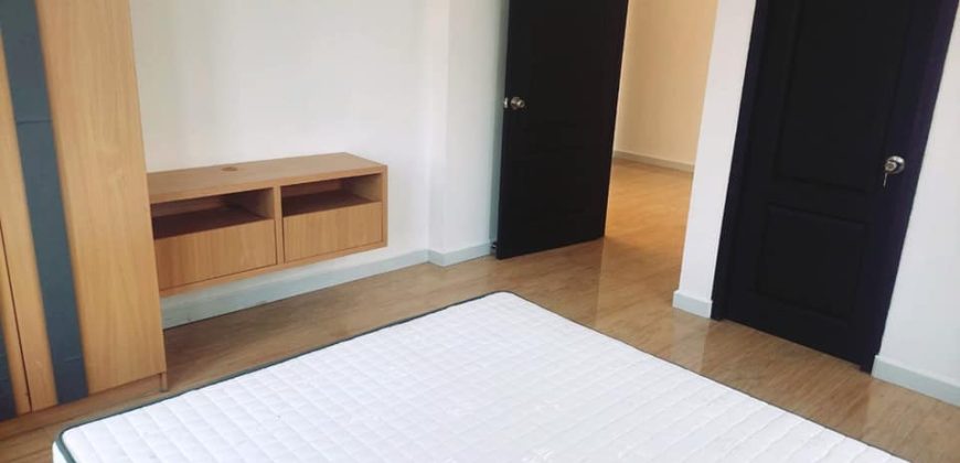 SR:435  House for​ rent: 4 Bedrooms with en-suite bathroom, dining &​ kitchen room