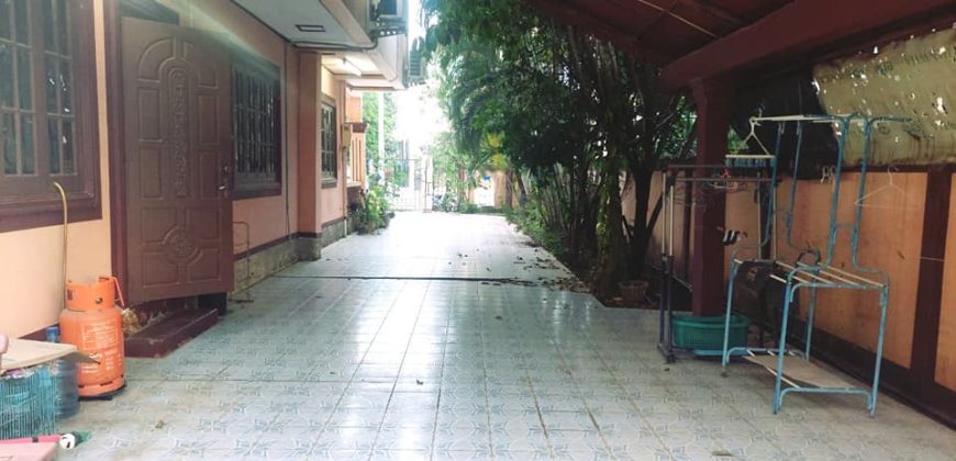 SR:454  House for​ rent: 4 Bedrooms with en-suite bathroom