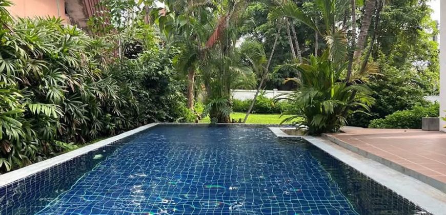 SR:457 House for​ rent: 4 Bedrooms with en-suite bathroom