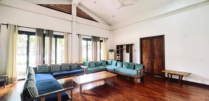 SR:457 House for​ rent: 4 Bedrooms with en-suite bathroom